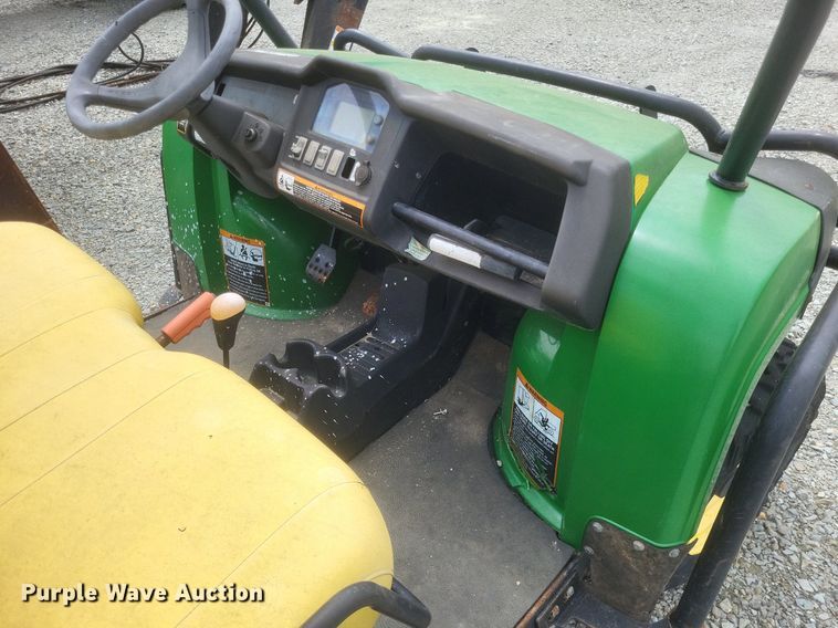 image for item EJ7926 2012 John Deere Gator 825 XUV utility vehicle