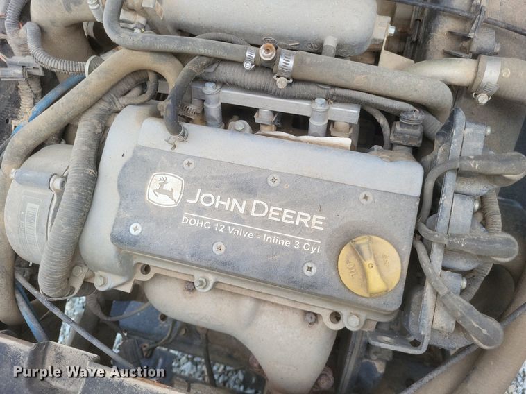 image for item EJ7926 2012 John Deere Gator 825 XUV utility vehicle