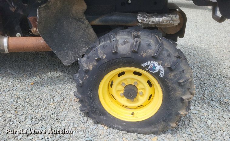 image for item EJ7926 2012 John Deere Gator 825 XUV utility vehicle