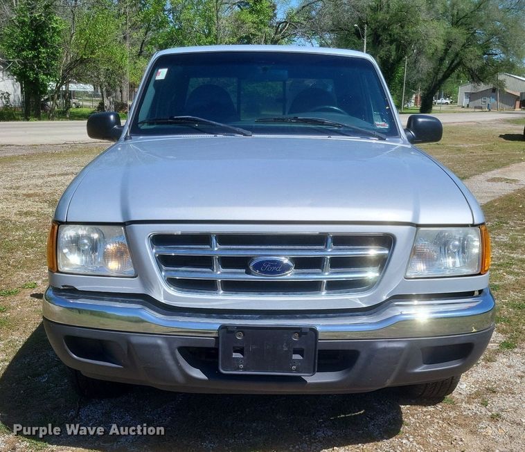 image for item EJ7940 2001 Ford Ranger XLT SuperCab pickup truck