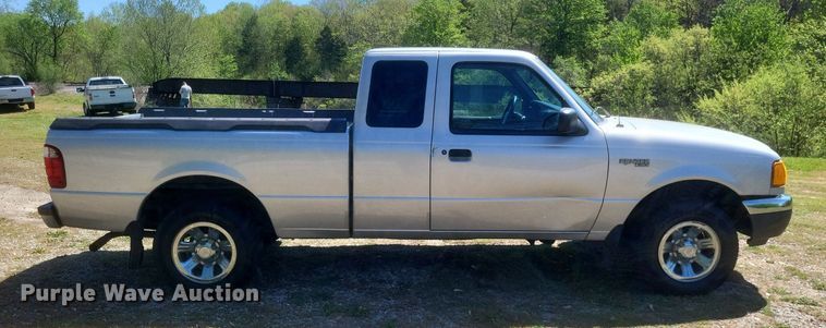 image for item EJ7940 2001 Ford Ranger XLT SuperCab pickup truck
