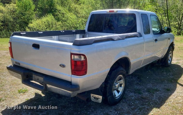 image for item EJ7940 2001 Ford Ranger XLT SuperCab pickup truck