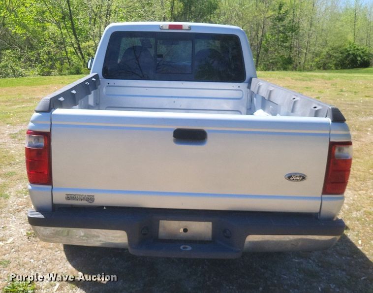 image for item EJ7940 2001 Ford Ranger XLT SuperCab pickup truck