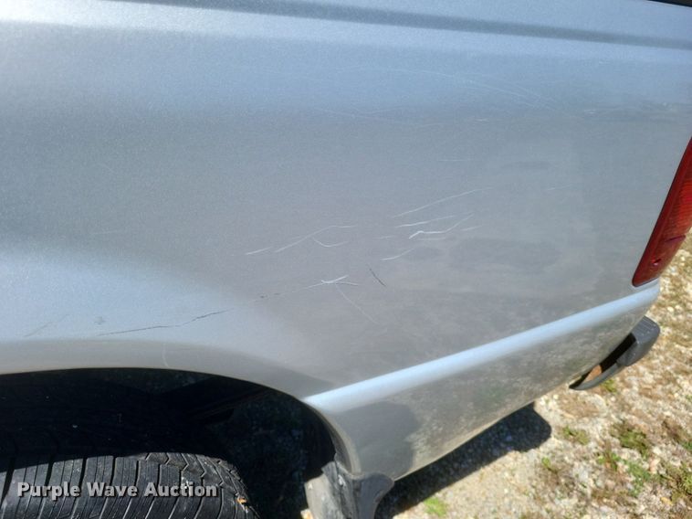 image for item EJ7940 2001 Ford Ranger XLT SuperCab pickup truck