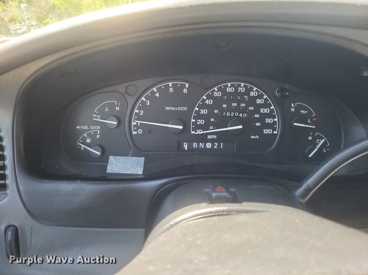 image for item EJ7940 2001 Ford Ranger XLT SuperCab pickup truck