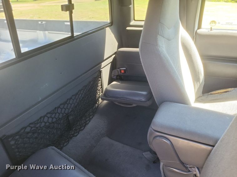 image for item EJ7940 2001 Ford Ranger XLT SuperCab pickup truck