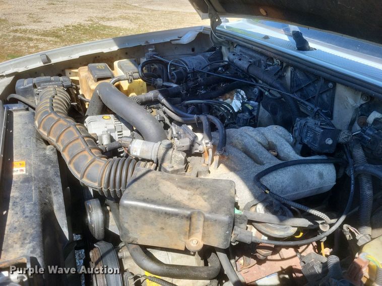 image for item EJ7940 2001 Ford Ranger XLT SuperCab pickup truck