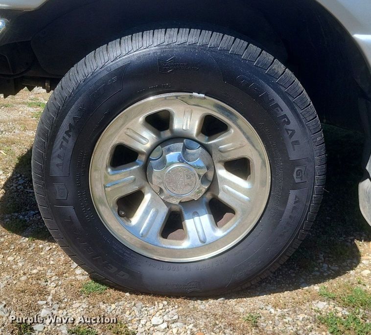 image for item EJ7940 2001 Ford Ranger XLT SuperCab pickup truck