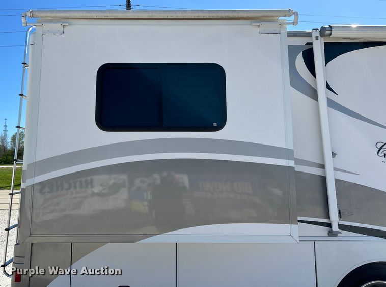 image for item EK4501 2004 Workhorse W22 RV