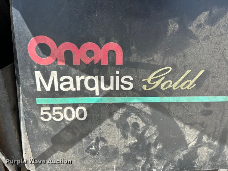 image for item EK4501 2004 Workhorse W22 RV