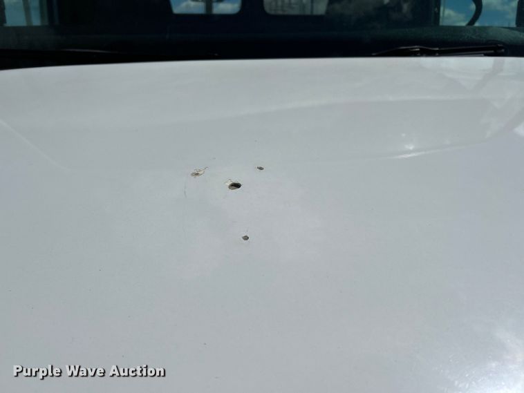 image for item EK4504 2003 Freightliner  FL70 utility / service truck