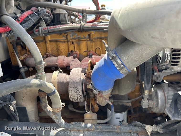 image for item EK4504 2003 Freightliner  FL70 utility / service truck