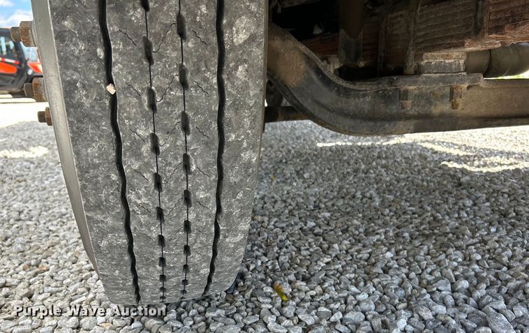 image for item EK4504 2003 Freightliner  FL70 utility / service truck