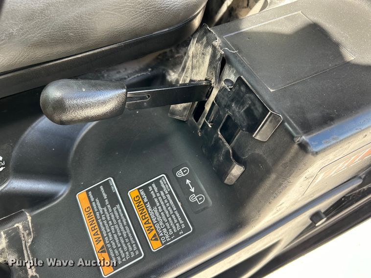 image for item EK4505 2017 Kubota  RTV-X1100C utility vehicle