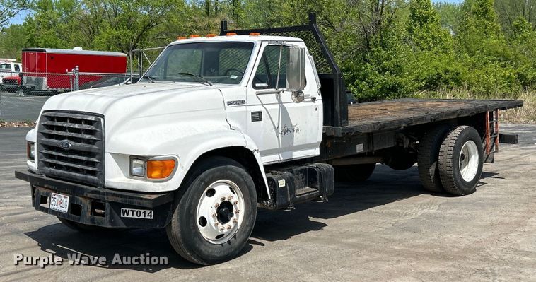 image for item EK4512 1998 Ford F Series flatbed truck