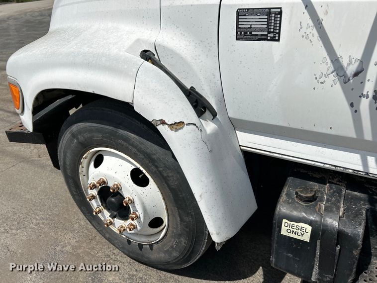 image for item EK4512 1998 Ford F Series flatbed truck