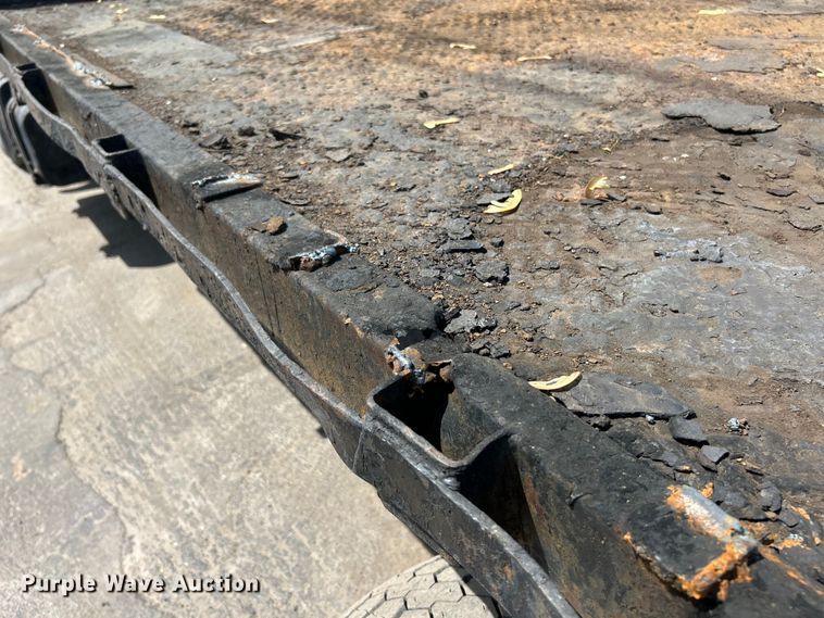 image for item EK4512 1998 Ford F Series flatbed truck