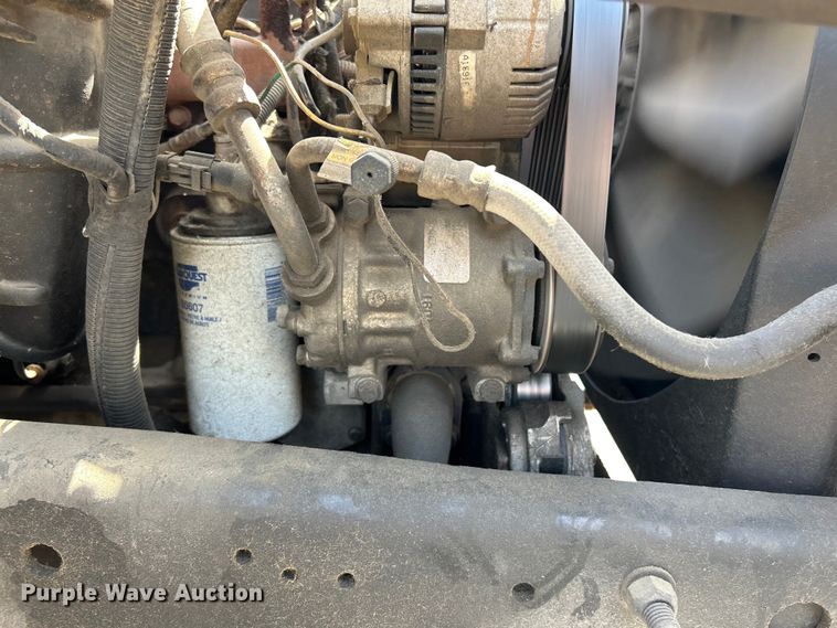 image for item EK4512 1998 Ford F Series flatbed truck