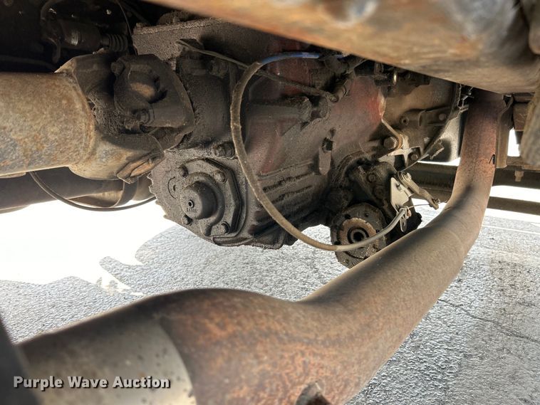 image for item EK4512 1998 Ford F Series flatbed truck