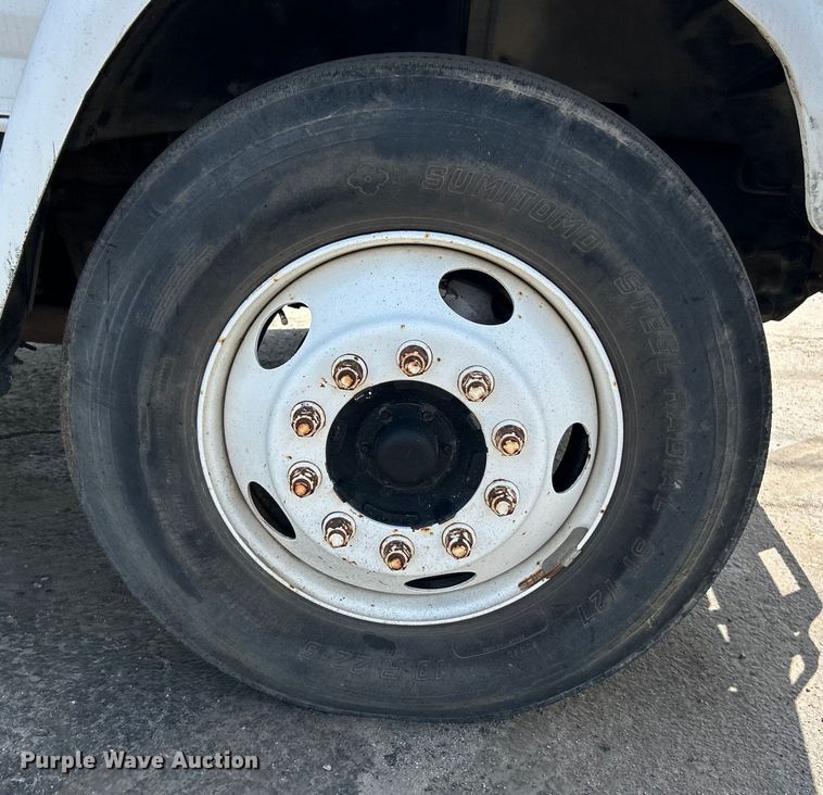 image for item EK4512 1998 Ford F Series flatbed truck