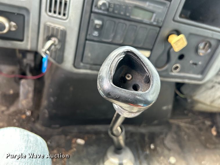 image for item EK4515 2003 International 4300 SBA truck cab and chassis