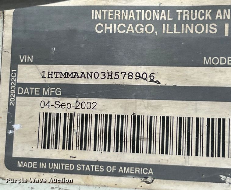 image for item EK4515 2003 International 4300 SBA truck cab and chassis