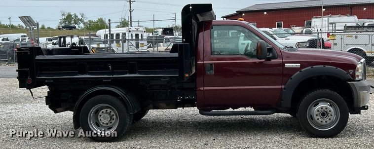 image for item EK4560 2005 Ford F550 Super Duty XLT dump truck
