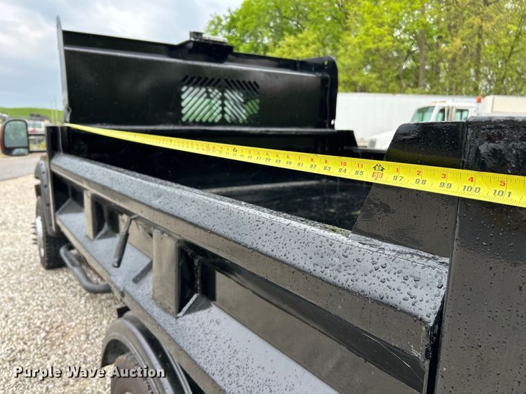 image for item EK4560 2005 Ford F550 Super Duty XLT dump truck