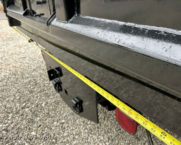 image for item EK4560 2005 Ford F550 Super Duty XLT dump truck