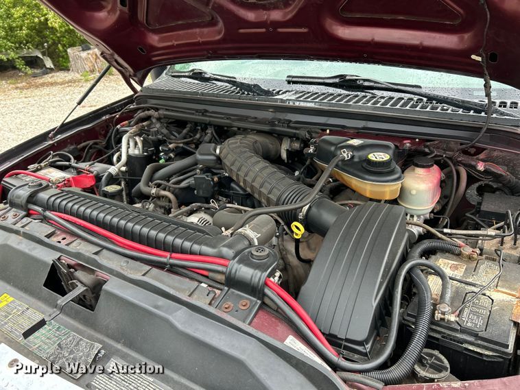 image for item EK4560 2005 Ford F550 Super Duty XLT dump truck