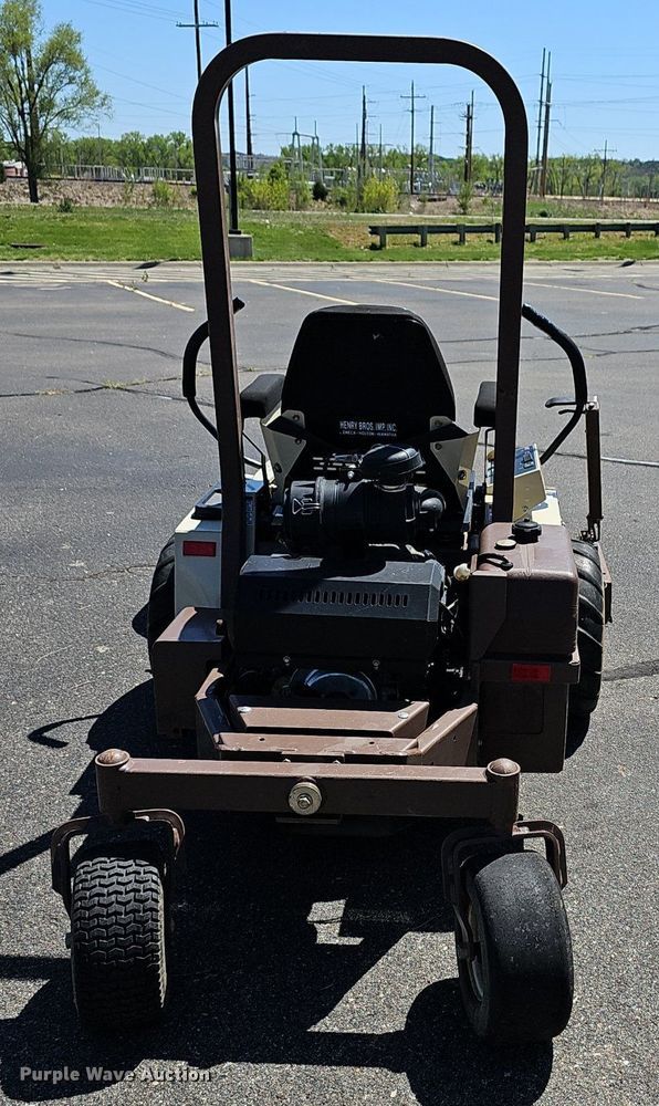 image for item EK5758 2011 Grasshopper 727K ZTR lawn mower