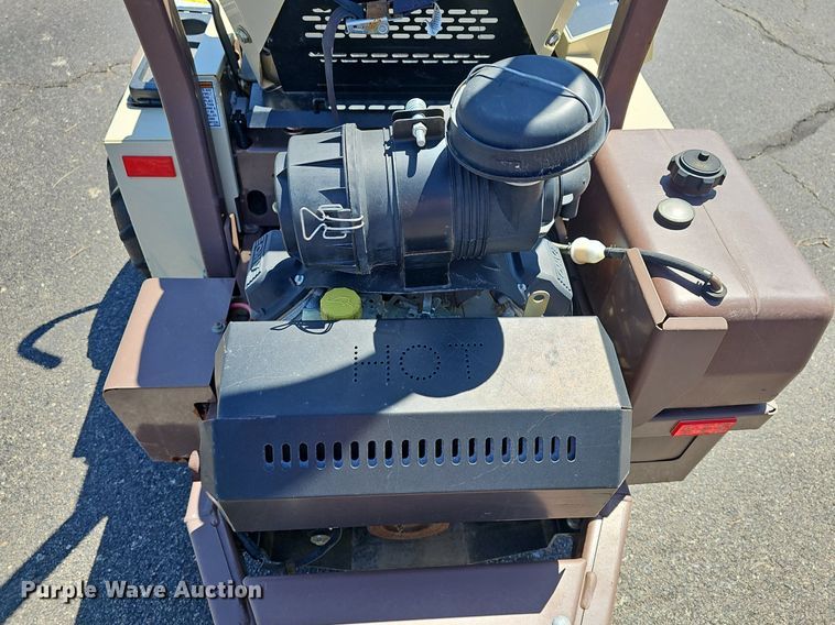 image for item EK5758 2011 Grasshopper 727K ZTR lawn mower