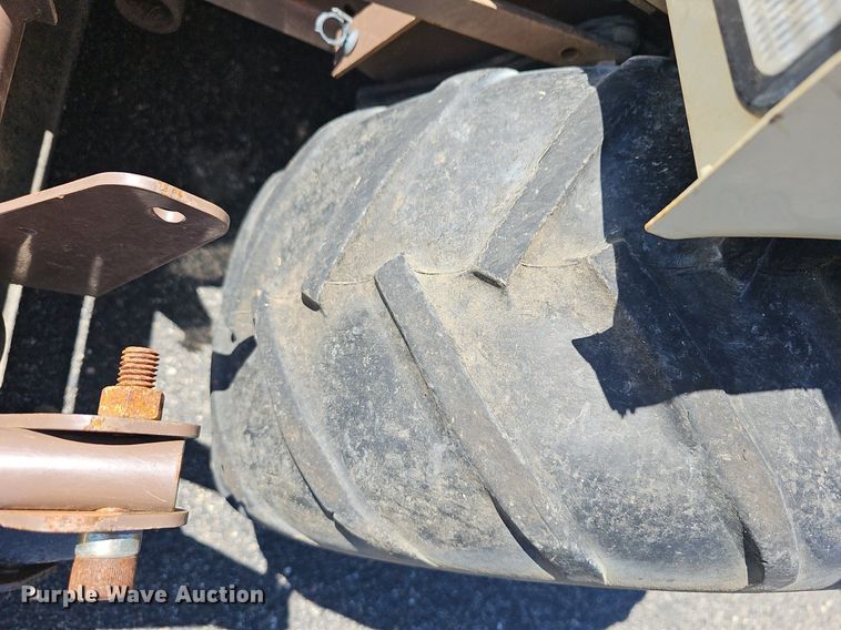 image for item EK5758 2011 Grasshopper 727K ZTR lawn mower