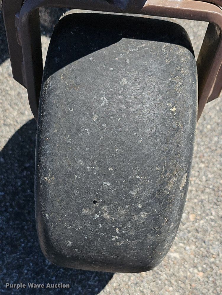 image for item EK5758 2011 Grasshopper 727K ZTR lawn mower