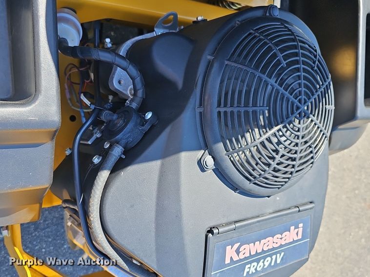 image for item EK5832 2017 Hustler  Raptor SD ZTR lawn mower