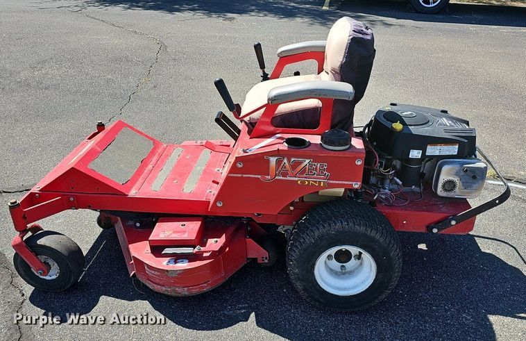 image for item EK5836 2017 Country Clipper JaZee One ZTR lawn mower