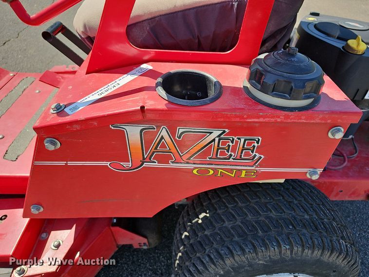 image for item EK5836 2017 Country Clipper JaZee One ZTR lawn mower