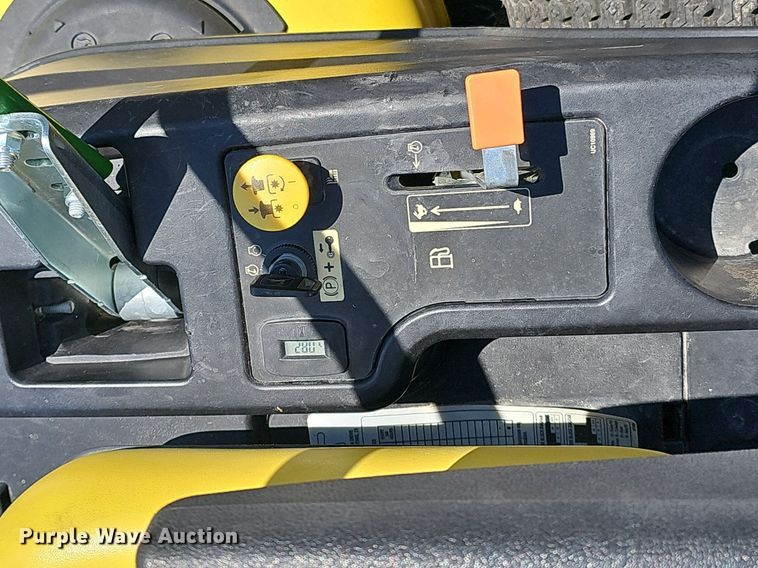 image for item EK5837 2018 John Deere  Z375R ZTR lawn mower