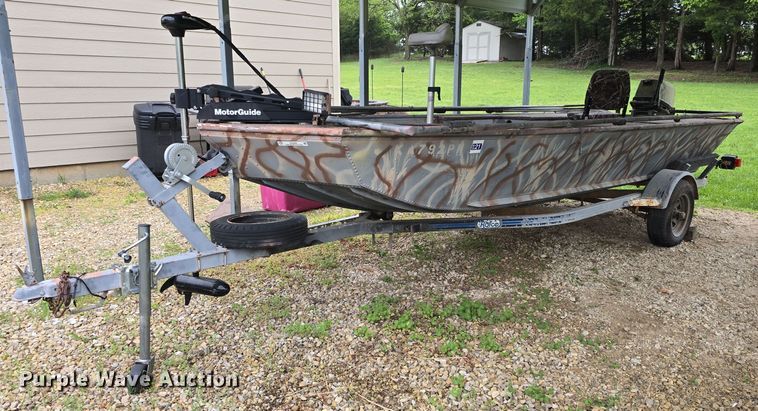 image for item EK5844 1984 Sea Nymph boat