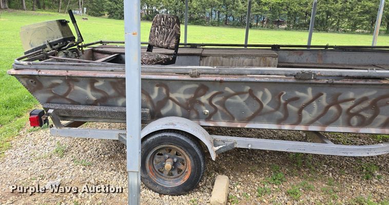 image for item EK5844 1984 Sea Nymph boat