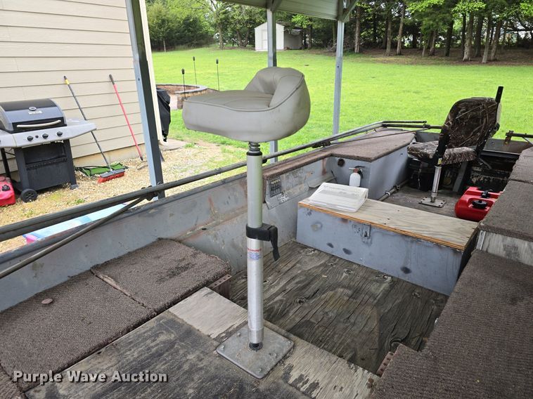 image for item EK5844 1984 Sea Nymph boat