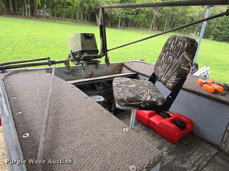 image for item EK5844 1984 Sea Nymph boat