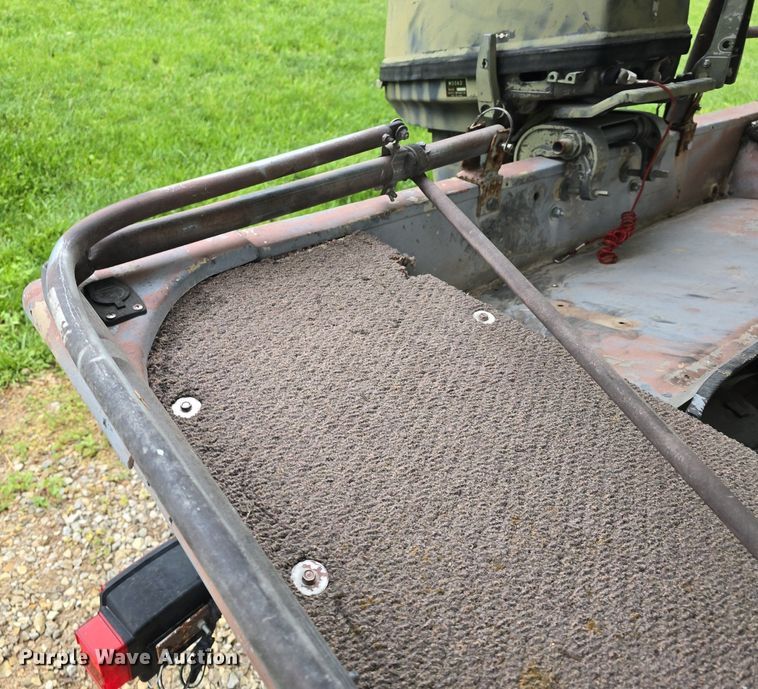 image for item EK5844 1984 Sea Nymph boat