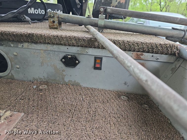 image for item EK5844 1984 Sea Nymph boat