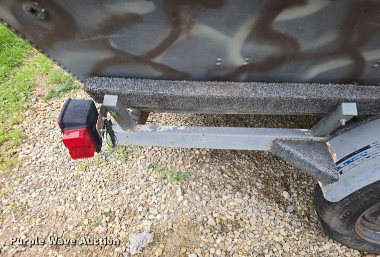 image for item EK5844 1984 Sea Nymph boat