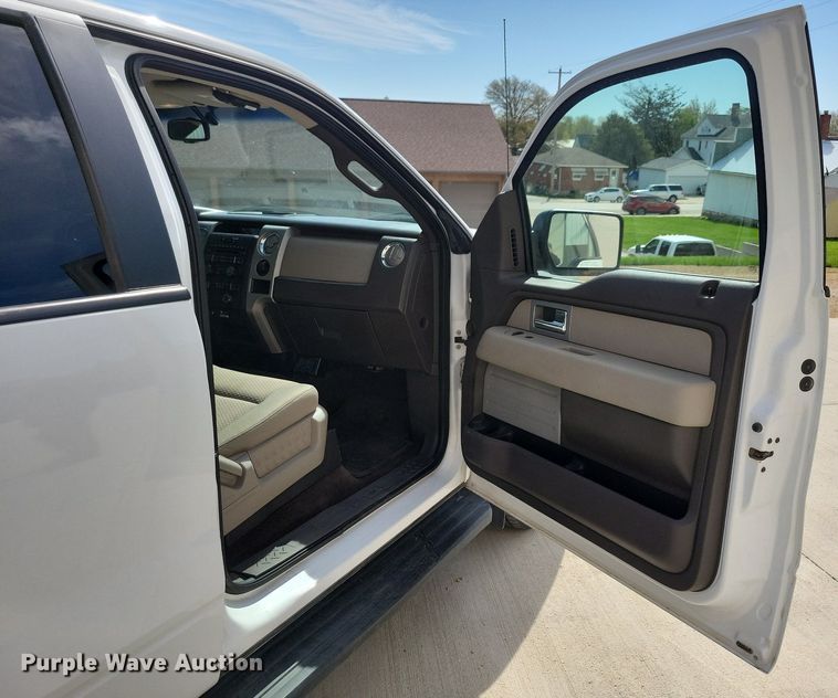 image for item KB9104 2010 Ford F150 SuperCab pickup truck