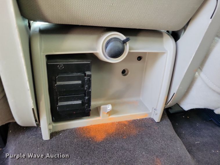 image for item KB9104 2010 Ford F150 SuperCab pickup truck