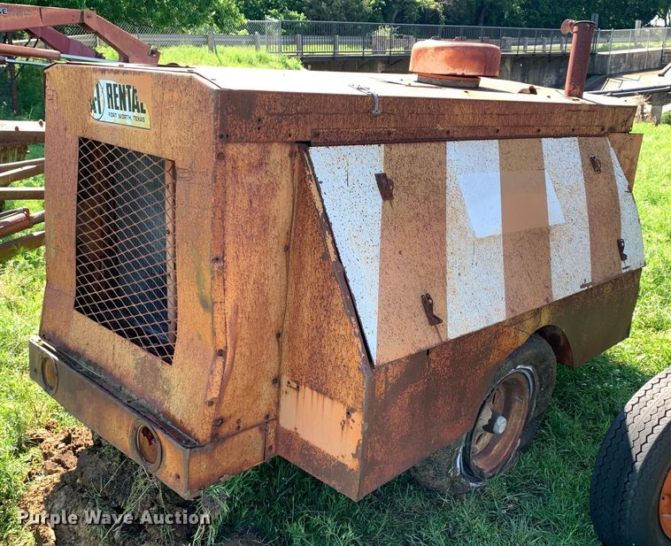 image for item KX9986 John Deere D01850P air compressor