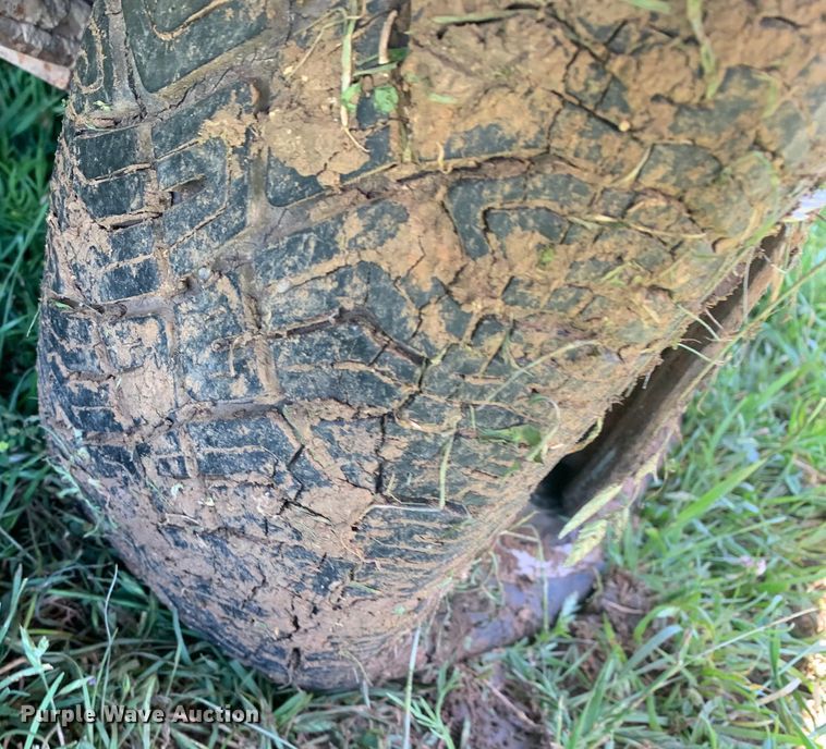 image for item KX9986 John Deere D01850P air compressor