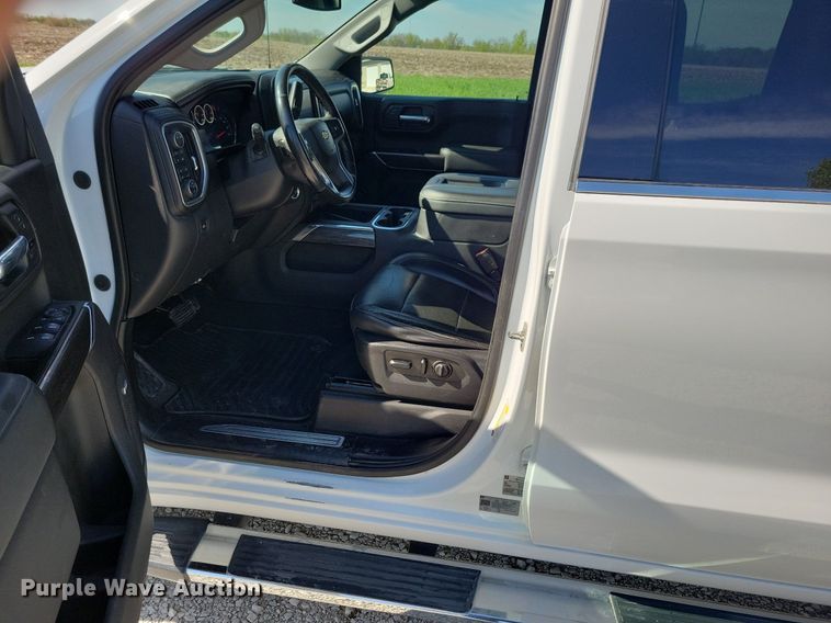 image for item LC9508 2020 Chevrolet Silverado 1500 Crew Cab pickup truck